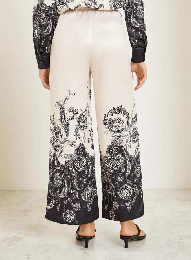 Styli Women Beige Wide Leg Paisley Print Trousers - Image 3